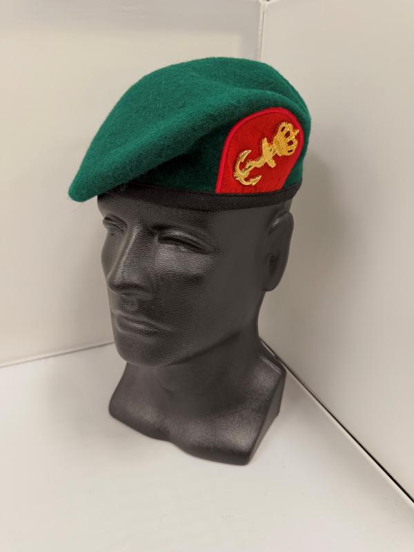 Baret Marns-Cdo met gouden anker