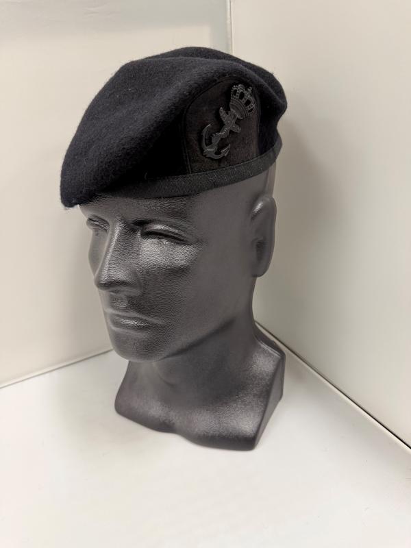 Baret Vloot KM met zwart anker